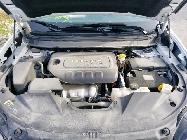 1C4PJMLB1KD177135 - 2019 JEEP CHEROKEE L WHITE photo 7