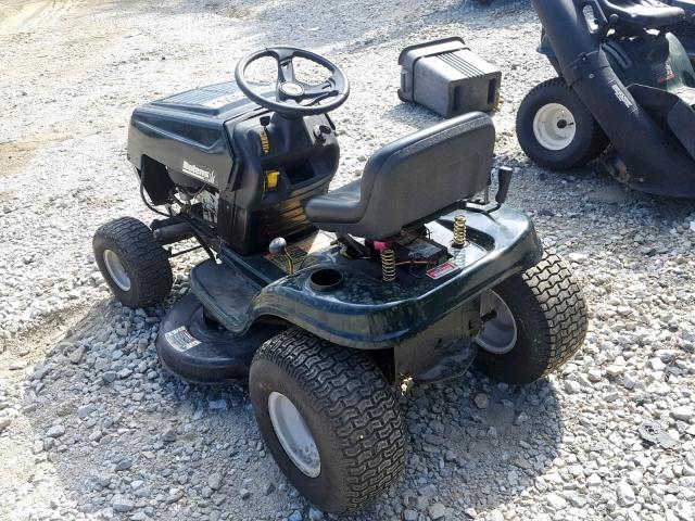 1D022B80088 - 2000 BOLE MOWER GREEN photo 3