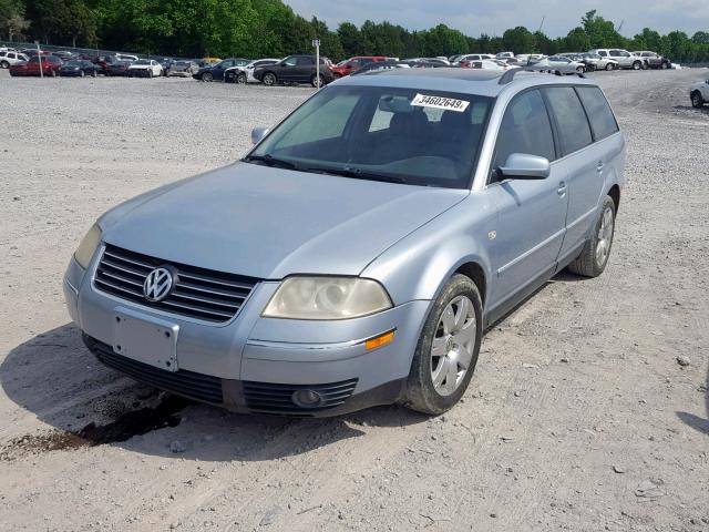 WVWYH63B33E132348 - 2003 VOLKSWAGEN PASSAT GLX BLUE photo 2