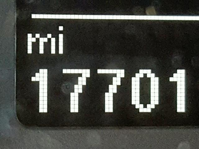 WVGUV7AX2HK019426 - 2017 VOLKSWAGEN TIGUAN SPO შავი ფოტო 8