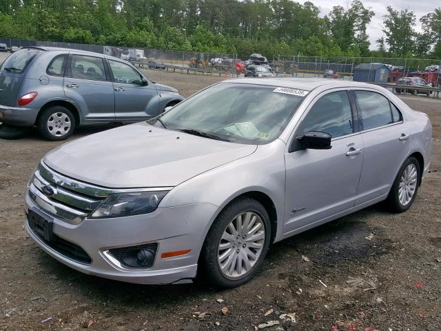 3FADP0L39AR136332 - 2010 FORD FUSION HYB SILVER photo 2