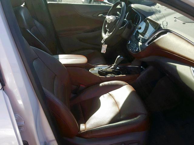 1G1ZH5SX7GF308905 - 2016 CHEVROLET MALIBU PRE WHITE photo 5