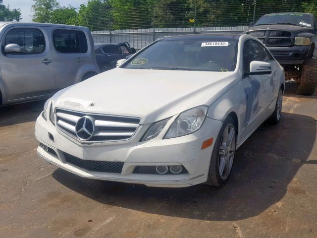 WDDKJ5GB3BF068275 - 2011 MERCEDES-BENZ E 350 WHITE photo 2