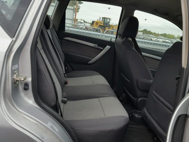 KL1TD6DE1AB099936 - 2010 CHEVROLET AVEO LS SILVER photo 6