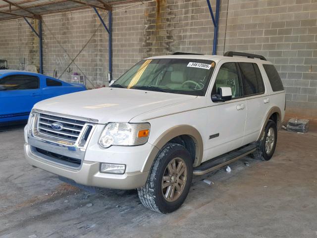 1FMEU74E28UB22111 - 2008 FORD EXPLORER E WHITE photo 2