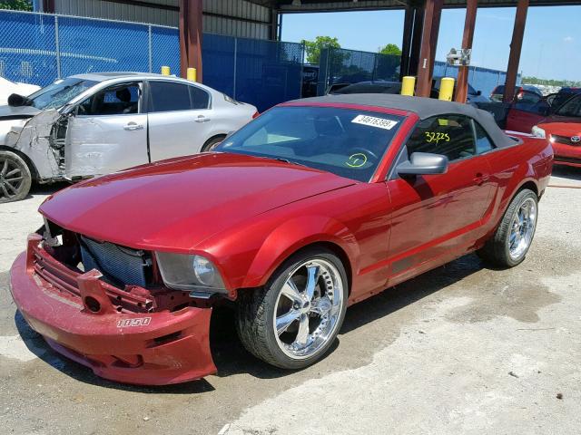 1ZVFT85H665215020 - 2006 FORD MUSTANG GT RED photo 2