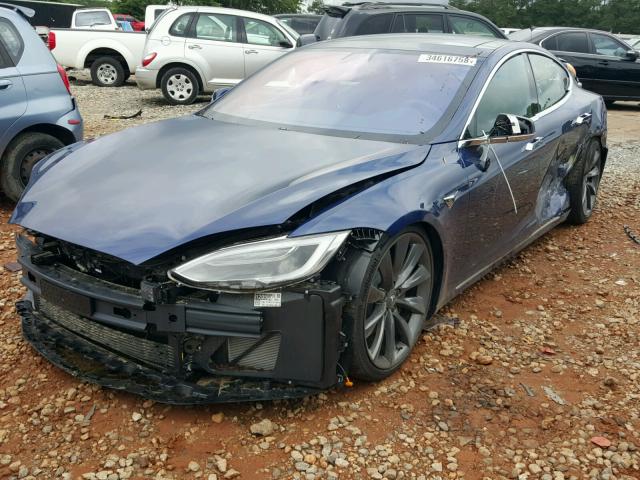 5YJSA1E29HF224614 - 2017 TESLA MODEL S أزرق صورة 2