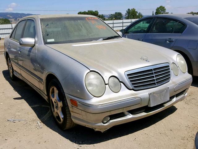 WDBJF65JX1B208284 - 2001 MERCEDES-BENZ E 320 SILVER photo 1