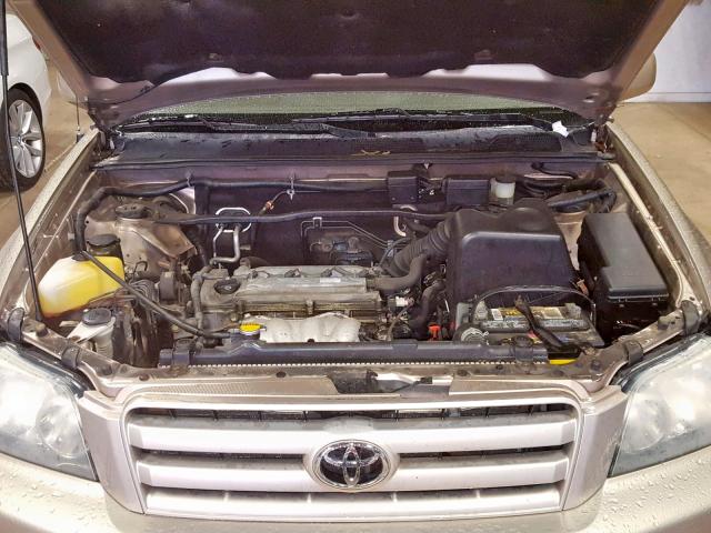 JTEDD21A240076121 - 2004 TOYOTA HIGHLANDER GOLD photo 7