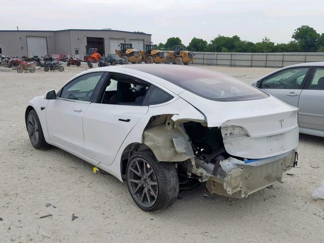 5YJ3E1EA5JF017370 - 2018 TESLA MODEL 3 WHITE photo 3