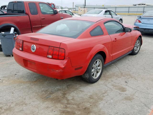 1ZVFT80N465146440 - 2006 FORD MUSTANG RED photo 4