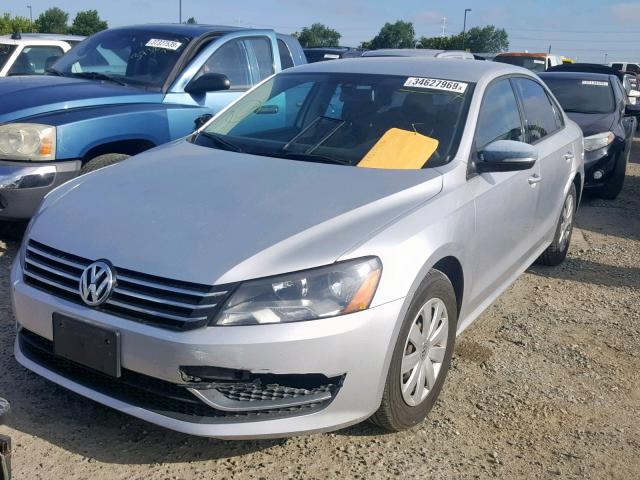 1VWAP7A36DC067477 - 2013 VOLKSWAGEN PASSAT S SILVER photo 2