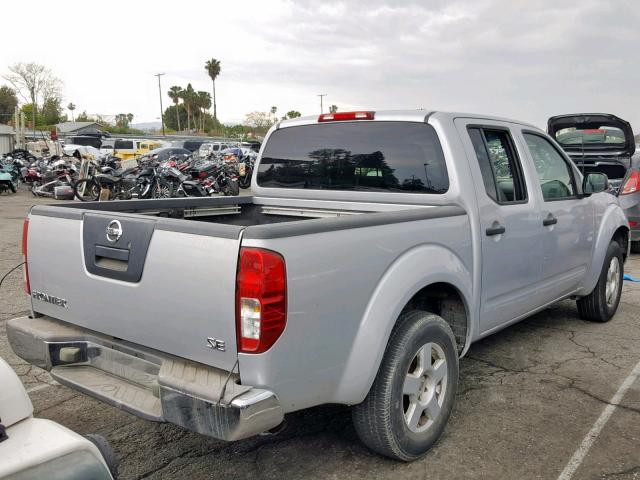 1N6AD07U96C475555 - 2006 NISSAN FRONTIER C SILVER photo 4