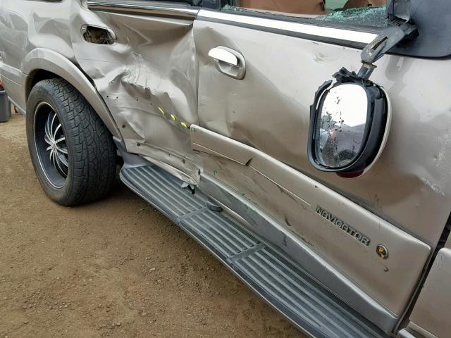 5LMFU28A7YLJ21716 - 2000 LINCOLN NAVIGATOR 棕色 照片 10