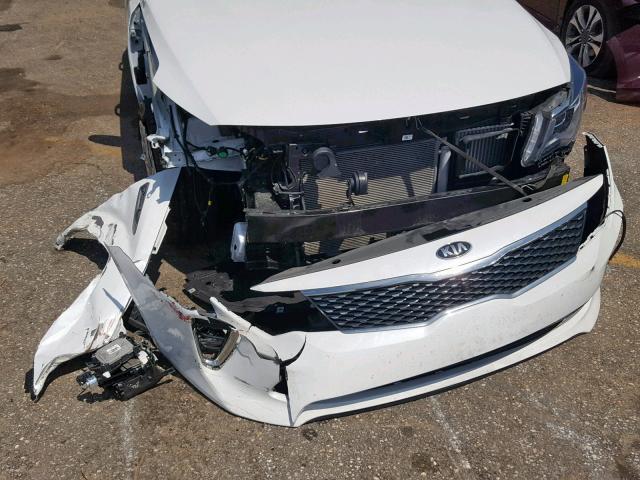 5XXGV4L23JG249199 - 2018 KIA OPTIMA SXL WHITE photo 9