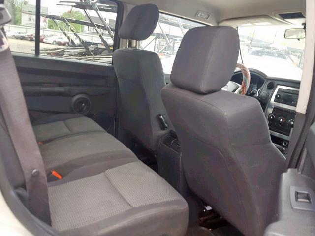 1J8HH48K08C187798 - 2008 JEEP COMMANDER TAN photo 6