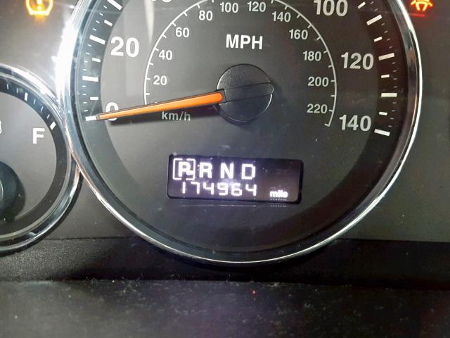 1J8HH48K08C187798 - 2008 JEEP COMMANDER TAN photo 8