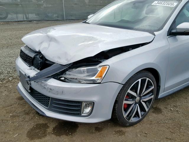 3VW4T7AJ2DM287432 - 2013 VOLKSWAGEN JETTA GLI SILVER photo 9