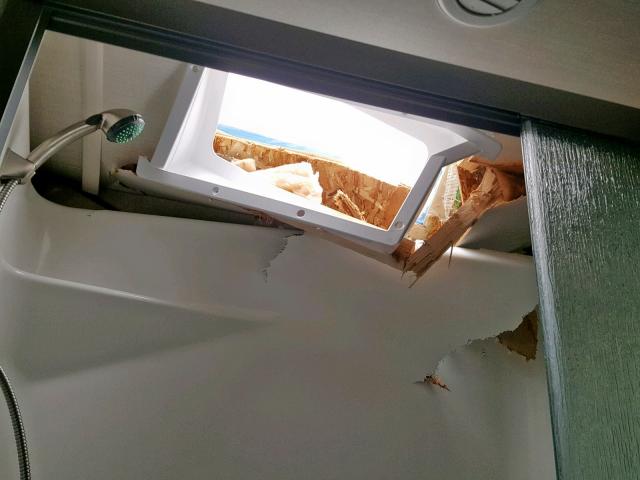 573FR3623K3319820 - 2019 GRAN REFLECTION TWO TONE photo 7