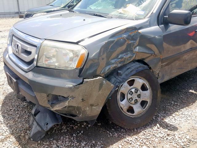 5FNYF38279B008247 - 2009 HONDA PILOT LX GRAY photo 10