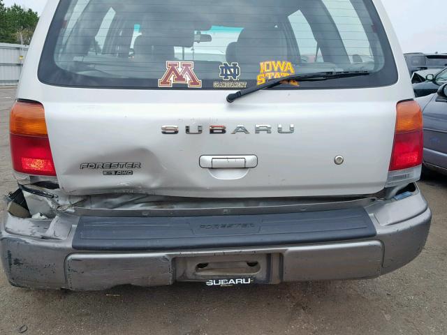 JF1SF6553XH734423 - 1999 SUBARU FORESTER S SILVER photo 9