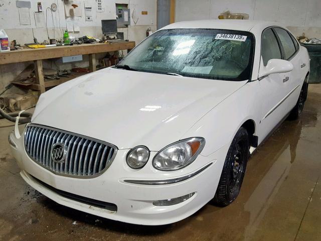 2G4WC582381344535 - 2008 BUICK LACROSSE C WHITE photo 2