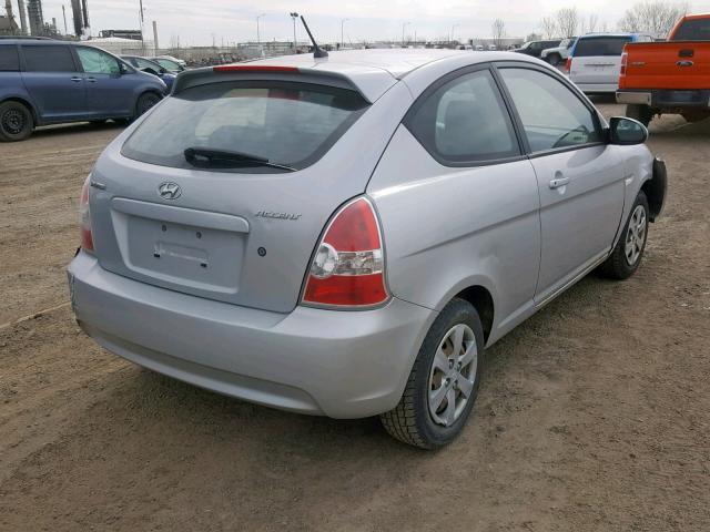 KMHCN35C68U098373 - 2008 HYUNDAI ACCENT BAS SILVER photo 4