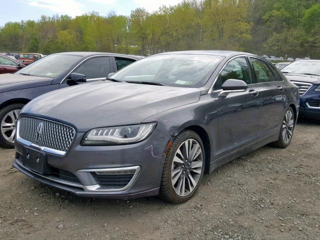 3LN6L5F97HR643201 - 2017 LINCOLN MKZ RESERV GRAY photo 2