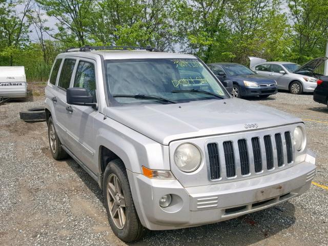 1J8FF48W07D289532 - 2007 JEEP PATRIOT LI SILVER photo 1