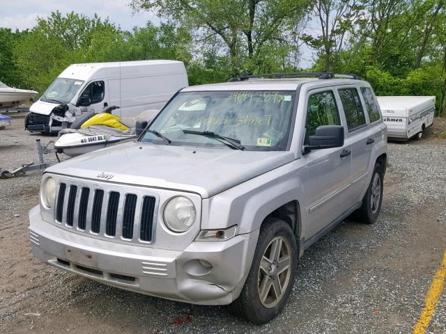 1J8FF48W07D289532 - 2007 JEEP PATRIOT LI SILVER photo 2