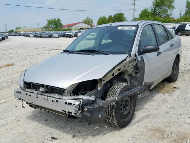 1FAFP34N47W118420 - 2007 FORD FOCUS ZX4 SILVER photo 2