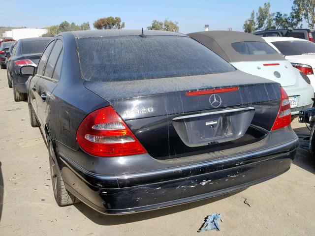 WDBUF65J95A637988 - 2005 MERCEDES-BENZ E 320 BLACK photo 3