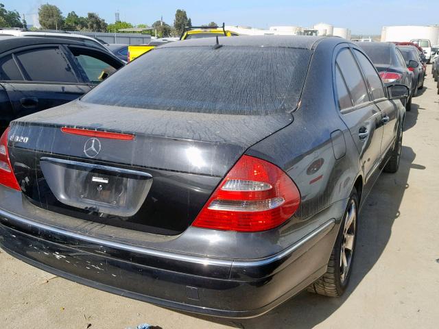 WDBUF65J95A637988 - 2005 MERCEDES-BENZ E 320 BLACK photo 4