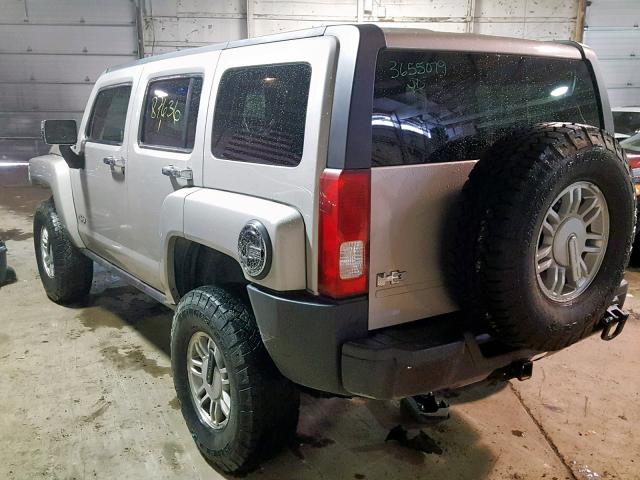 5GTDN136068137208 - 2006 HUMMER H3 SILVER photo 3