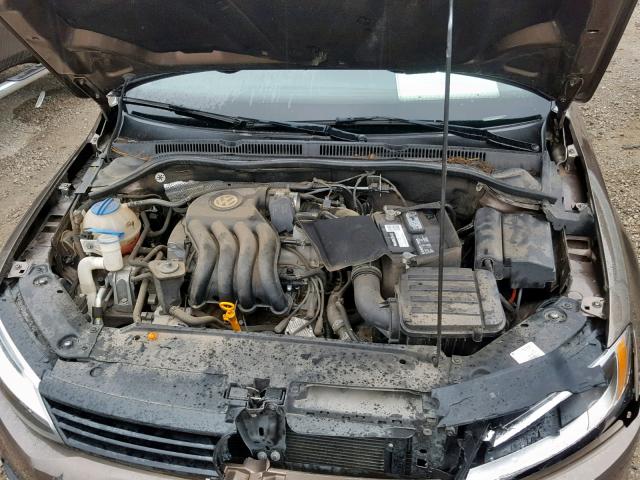 3VW2K7AJ7BM333246 - 2011 VOLKSWAGEN JETTA BASE GOLD photo 7