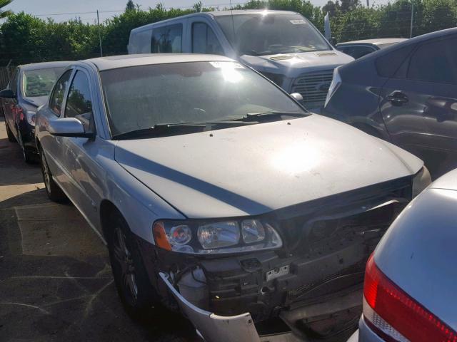 YV1RS612552457459 - 2005 VOLVO S60 SILVER photo 1