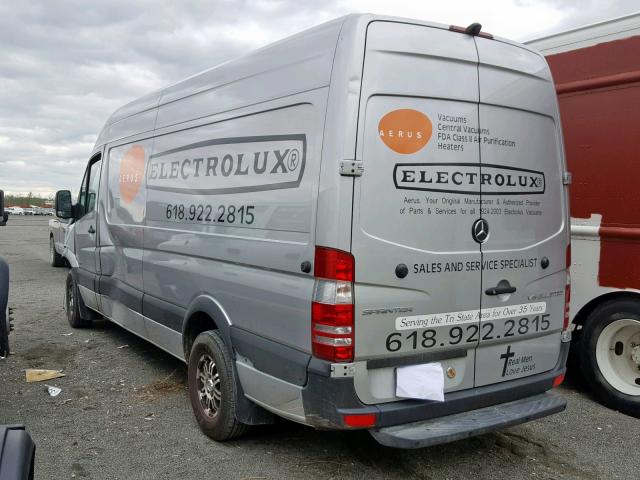 WD3PE8CC0FP151080 - 2015 MERCEDES-BENZ SPRINTER 2 SILVER photo 3