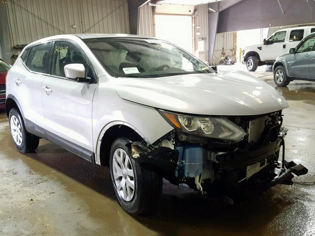 JN1BJ1CP2JW156739 - 2018 NISSAN ROGUE SPOR SILVER photo 1