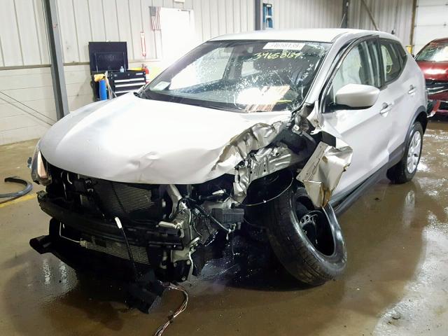 JN1BJ1CP2JW156739 - 2018 NISSAN ROGUE SPOR SILVER photo 2