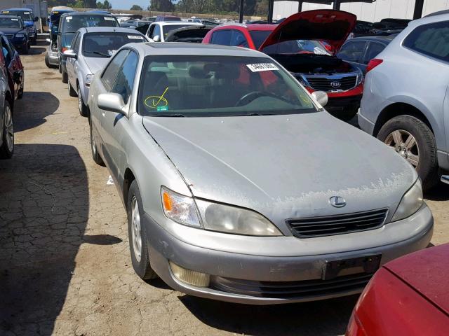 JT8BF22G5V0071312 - 1997 LEXUS ES 300 SILVER photo 1