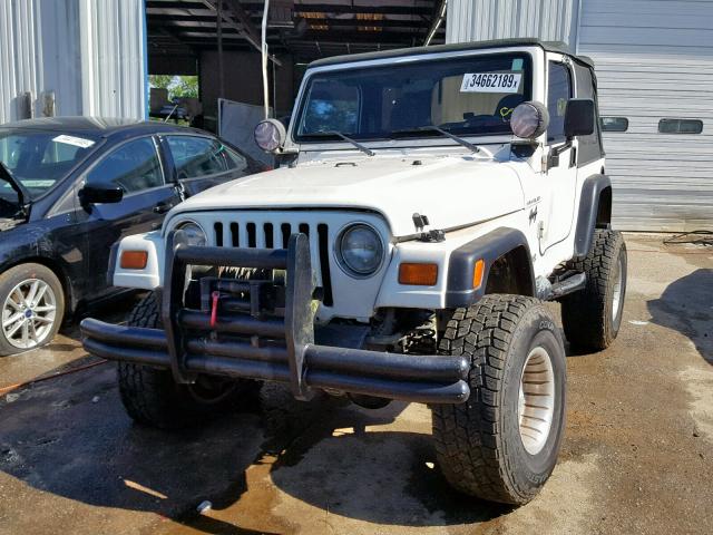 1J4FY29PXWP804850 - 1998 JEEP WRANGLER / WHITE photo 2