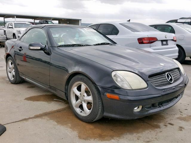 WDBKK65F41F197058 - 2001 MERCEDES-BENZ SLK 320 BLACK photo 1