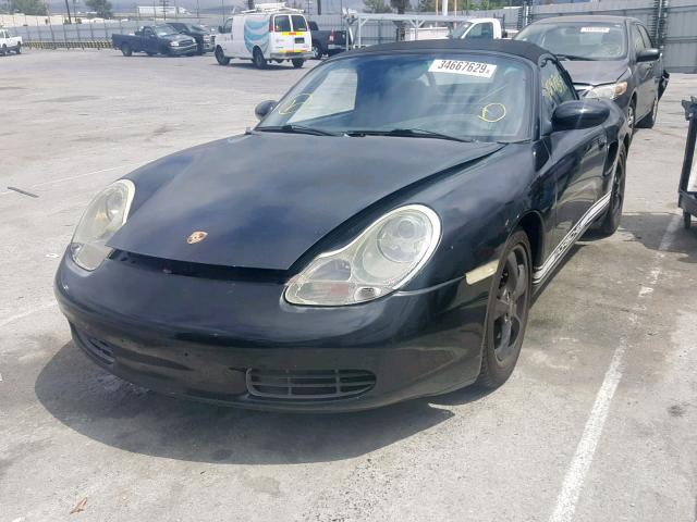 WP0CA29831U624920 - 2001 PORSCHE BOXSTER BLACK photo 2