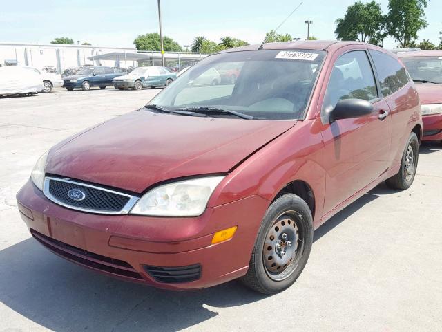 1FAFP31N16W213150 - 2006 FORD FOCUS ZX3 BURGUNDY photo 2