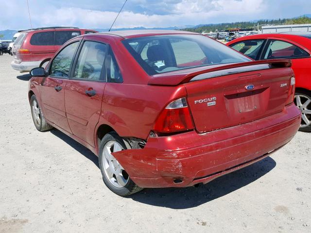 1FAFP34N85W179718 - 2005 FORD FOCUS ZX4 RED photo 3