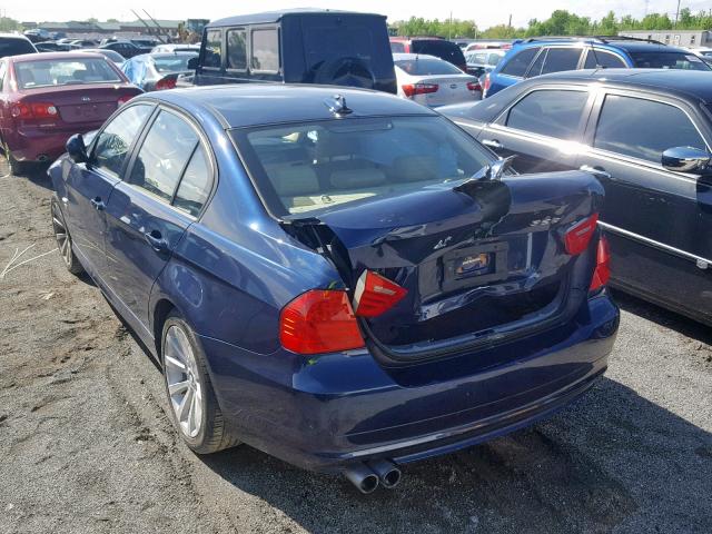 WBAPK7C59BA971923 - 2011 BMW BMW M3 BLUE photo 3