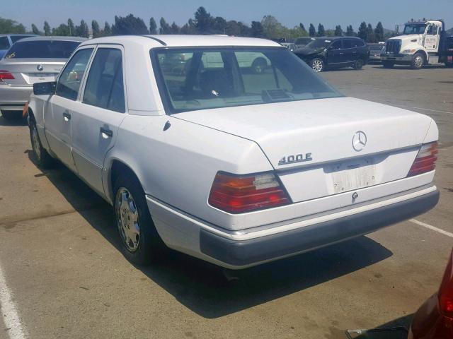 WDBEA34E0NB712772 - 1992 MERCEDES-BENZ 400 E WHITE photo 3