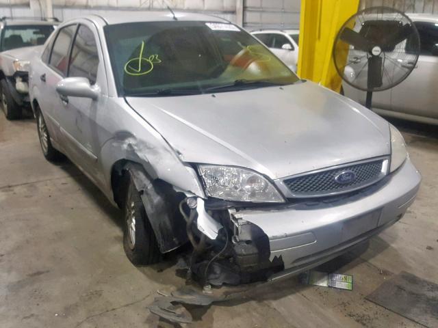 1FAFP34NX5W117866 - 2005 FORD FOCUS ZX4 SILVER photo 1