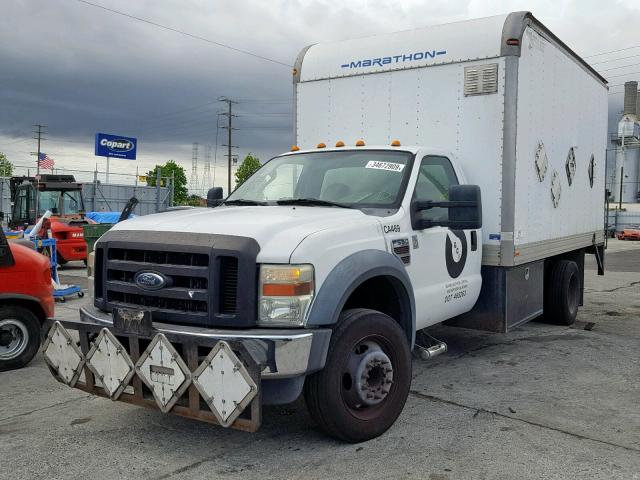 1FDAF56R58EE20773 - 2008 FORD F550 SUPER WHITE photo 2