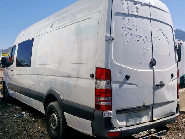 WD4PE8CC8B5551387 - 2011 MERCEDES-BENZ SPRINTER 2 WHITE photo 3